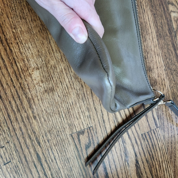 Fossil Taupe Leather Crossbody Bag - Picture 2 of 8